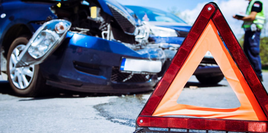 Comment se mettre en sécurité lors d’un accident de la route ?