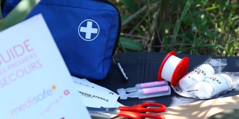TEMPSA 192PCS Mini Trousse de Premiers Secours Extérieure Médicaments  Camping Sac Médical - Cdiscount Santé - Mieux vivre